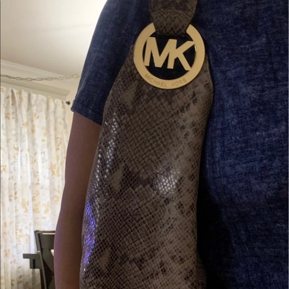 Michael KORS Python Leather Hobo Bag - Picture 10 of 10